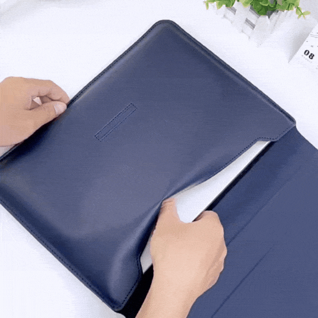 AXIO Housse d’ordinateur portable 4-en-1 pour PC/Mac